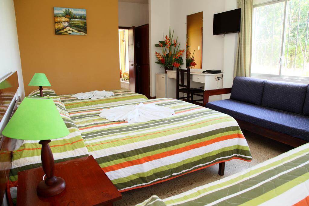 טונסופה Hotel Puerto Ballesta מראה חיצוני תמונה